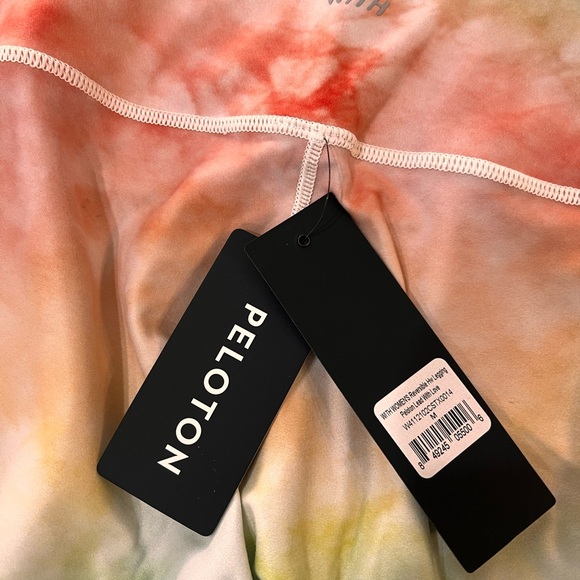 Peloton x WITH Pride Rainbow Gradient High-Rise Reversible Leggings NWT Sz M - Picture 5 of 6